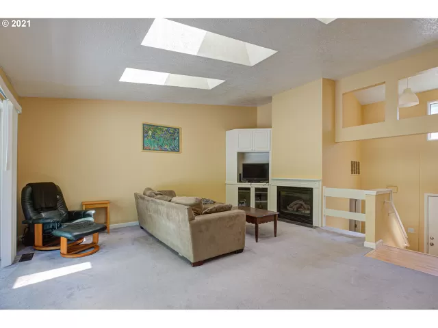 MLS: 21676512 Condo For Sale