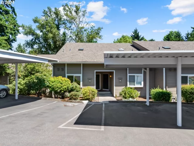 MLS: 21677020 Condo For Sale