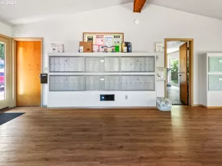 Photo #4: 21677020 Listing