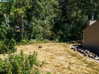 Photo #6: 21677020 Listing