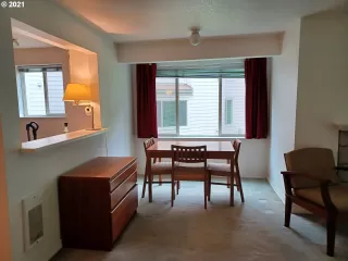 Photo #2: 21677093 Listing 