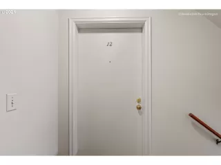 Photo #2: 21677728 Listing