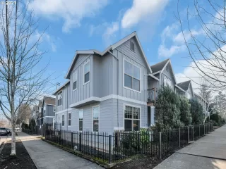 Photo #1: 21678608 Listing 