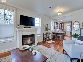 Photo #3: 21678608 Listing 