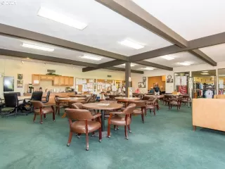 Photo #4: 21678746 Listing