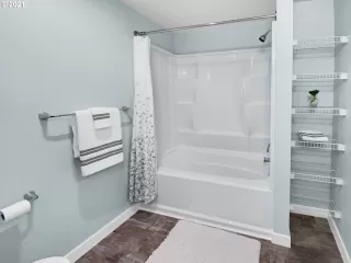 Photo #4: 21679216 Listing