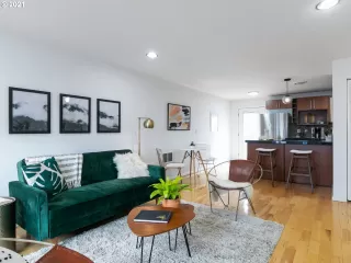 Photo #3: 21680038 Listing 