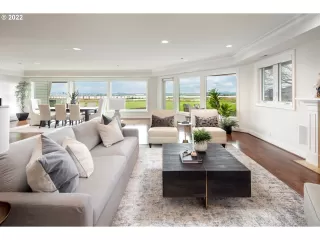 Photo #6: 21680080 Listing 