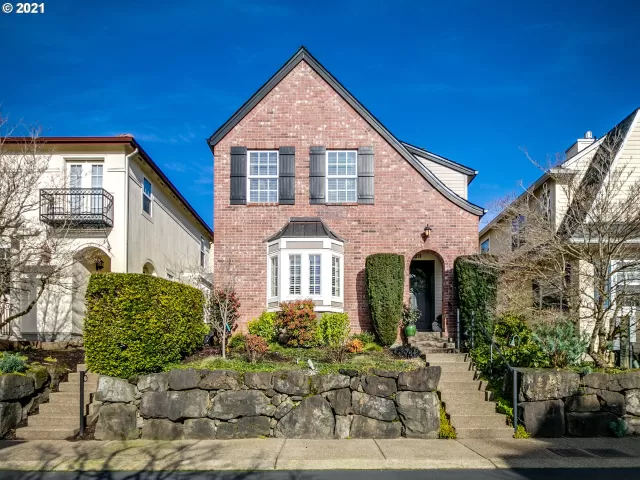 MLS: 21680279 Condo For Sale