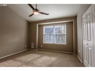 Photo #2: 21680304 Listing