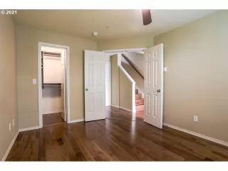 Photo #4: 21680304 Listing