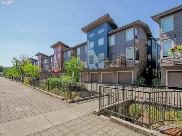 MLS: 21680548 Condo For Sale
