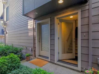 Photo #1: 21680548 Listing 