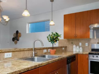 Photo #4: 21680548 Listing 
