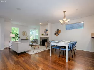 Photo #6: 21680548 Listing 