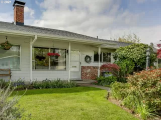 Photo #2: 21680836 Listing