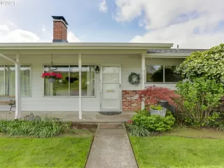Photo #3: 21680836 Listing