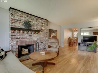 Photo #5: 21680836 Listing