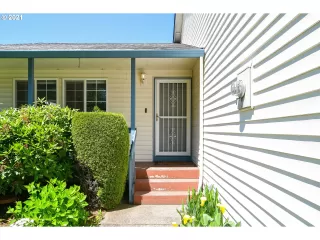 Photo #2: 21681641 Listing