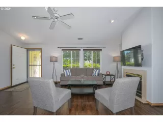 Photo #3: 21681641 Listing