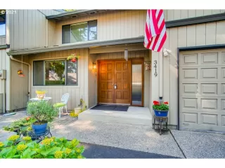 Photo #2: 21681772 Listing