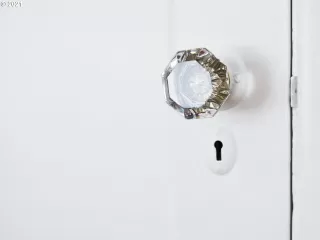 Photo #4: 21682712 Listing