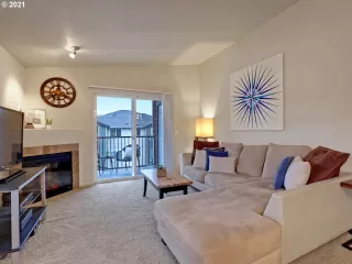 Photo #1: 21682911 Listing 