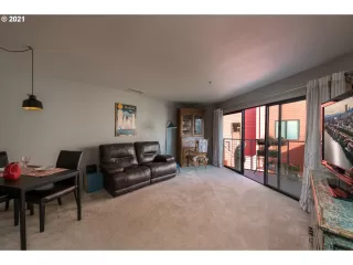 Photo #5: 21683236 Listing