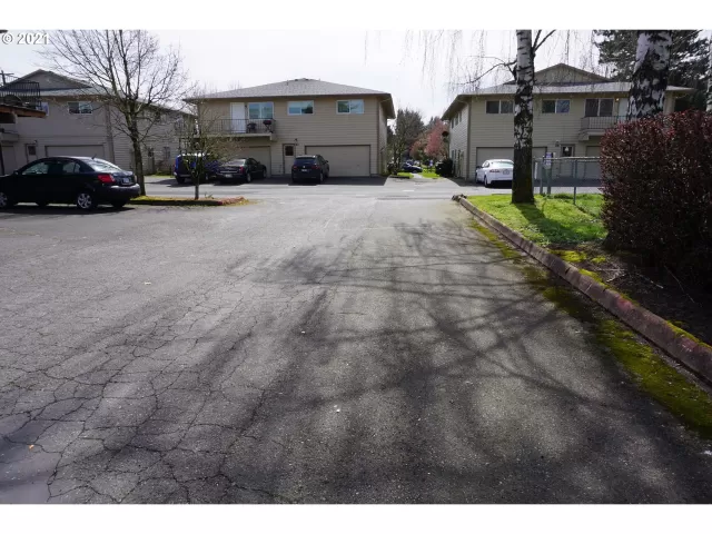 MLS: 21683482 Condo For Sale