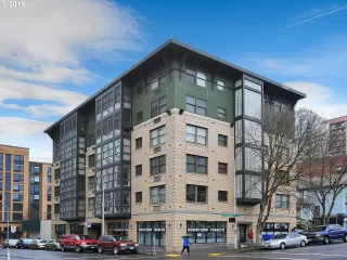 Photo #1: 21683612 Listing