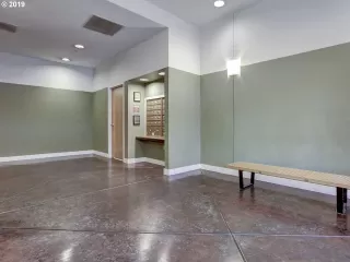 Photo #3: 21683612 Listing