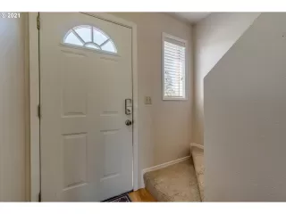 Photo #5: 21683769 Listing