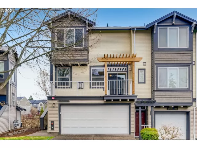 MLS: 21684052 Condo For Sale