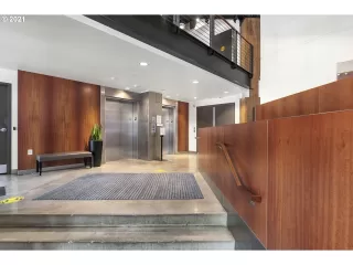 Photo #1: 21684330 Listing 