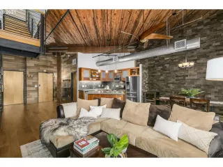 Photo #6: 21684330 Listing 