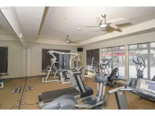 Photo #3: 21685235 Listing