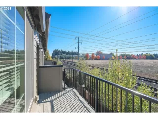 Photo #6: 21685235 Listing