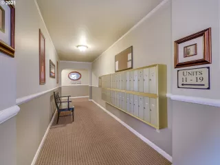 Photo #1: 21685573 Listing