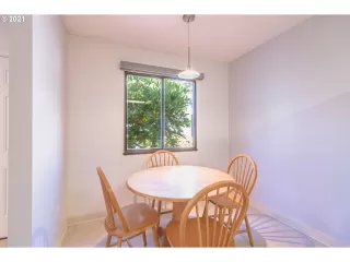 Photo #3: 21685997 Listing