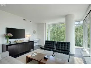 Photo #5: 21686366 Listing 