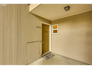 Photo #2: 21686595 Listing 