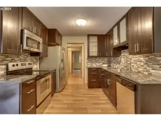 Photo #4: 21686595 Listing 