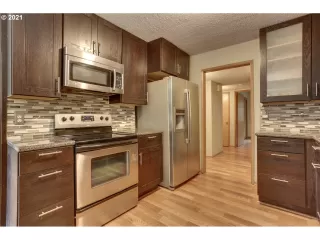 Photo #5: 21686595 Listing 