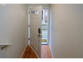 Photo #3: 21686738 Listing