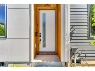 Photo #3: 21687064 Listing