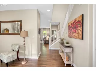 Photo #3: 21687677 Listing