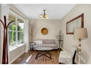 Photo #4: 21687677 Listing