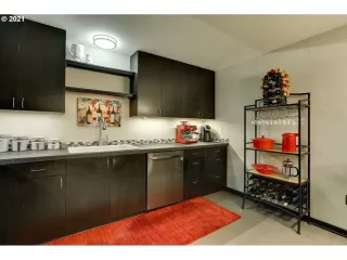 Photo #2: 21687842 Listing