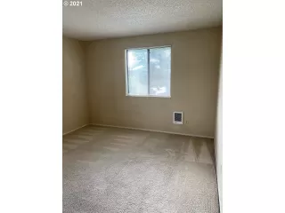 Photo #4: 21687878 Listing 