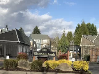 Photo #1: 21688512 Listing 